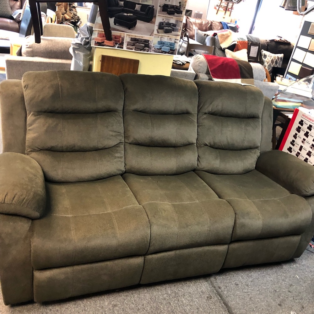 Reclining sofa